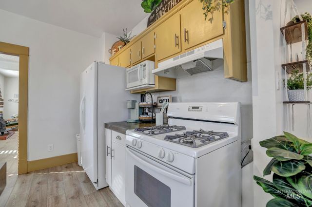 435 4th Ave E, Twin Falls, ID 83301