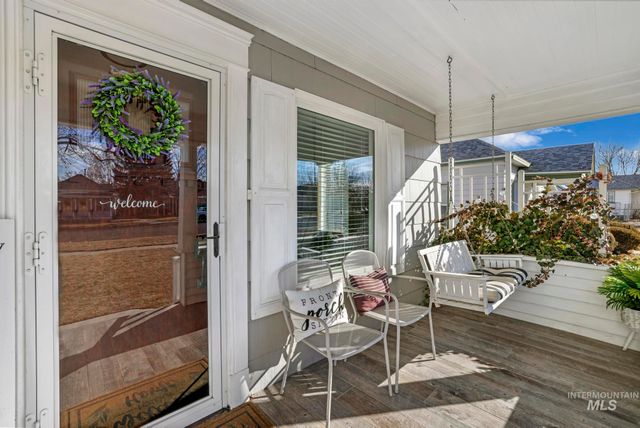 435 4th Ave E, Twin Falls, ID 83301