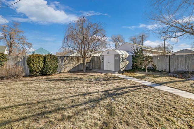 435 4th Ave E, Twin Falls, ID 83301