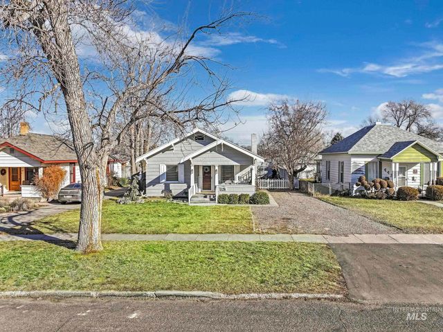 435 4th Ave E, Twin Falls, ID 83301