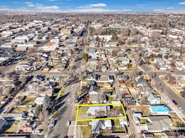 435 4th Ave E, Twin Falls, ID 83301