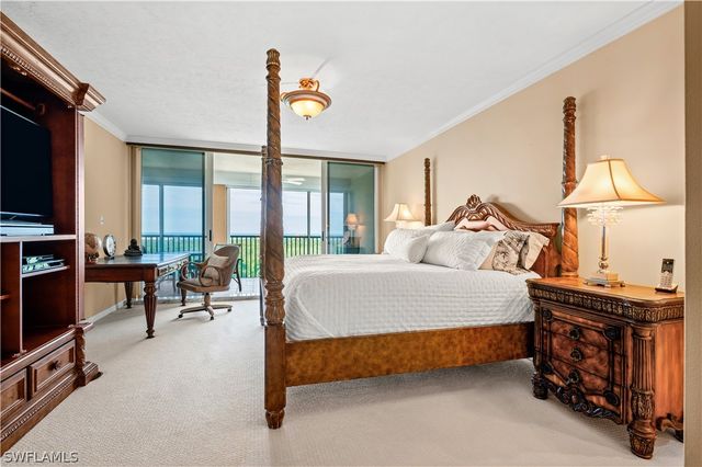 7515 Pelican Bay BLVD 7B, Naples, FL 34108