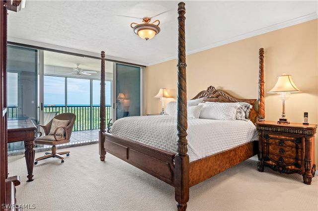 7515 Pelican Bay BLVD 7B, Naples, FL 34108