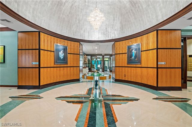 7515 Pelican Bay BLVD 7B, Naples, FL 34108