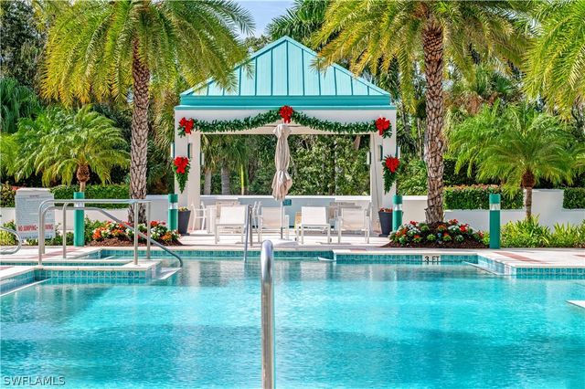 7515 Pelican Bay BLVD 7B, Naples, FL 34108