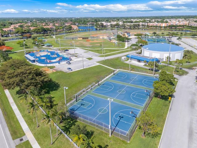 7763 Southampton Terrace 405, Tamarac, FL 33321