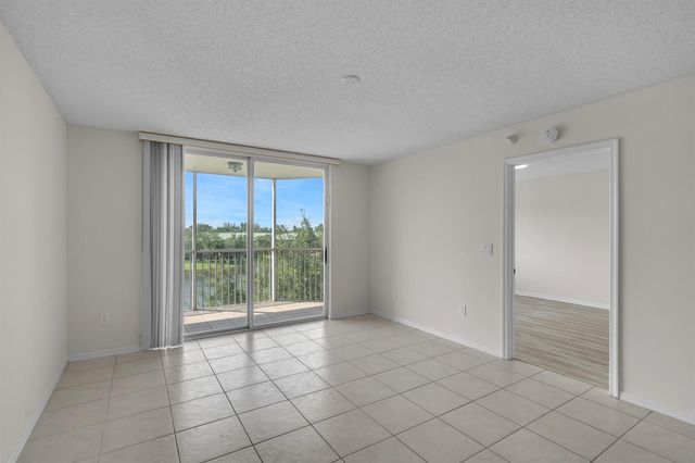 7763 Southampton Terrace 405, Tamarac, FL 33321