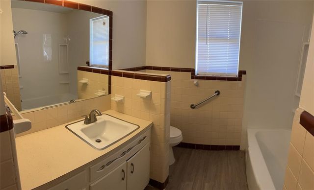 1201 Blackstone Avenue, Clinton, OK 73601