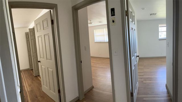 1201 Blackstone Avenue, Clinton, OK 73601