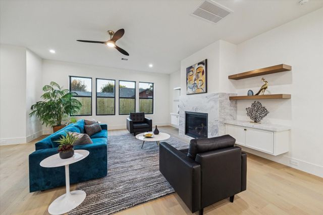 614 Eleanor Street, Houston, TX 77009