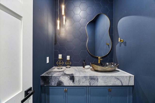 614 Eleanor Street, Houston, TX 77009