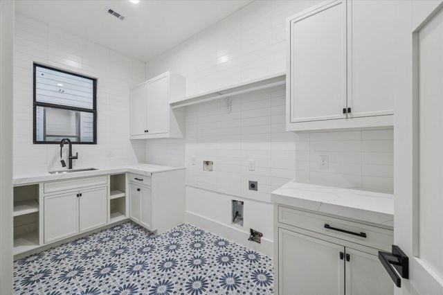 614 Eleanor Street, Houston, TX 77009