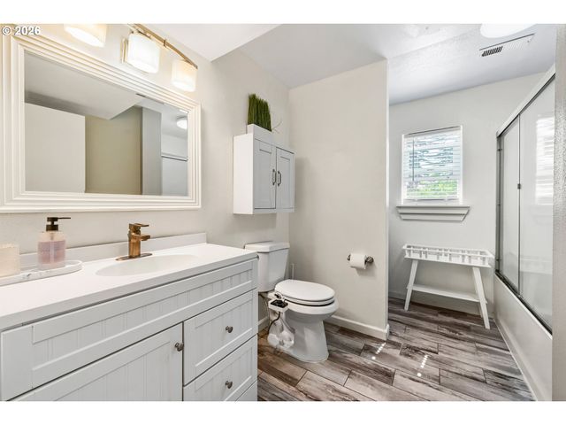245 Se 193RD Ave, Portland, OR 97233