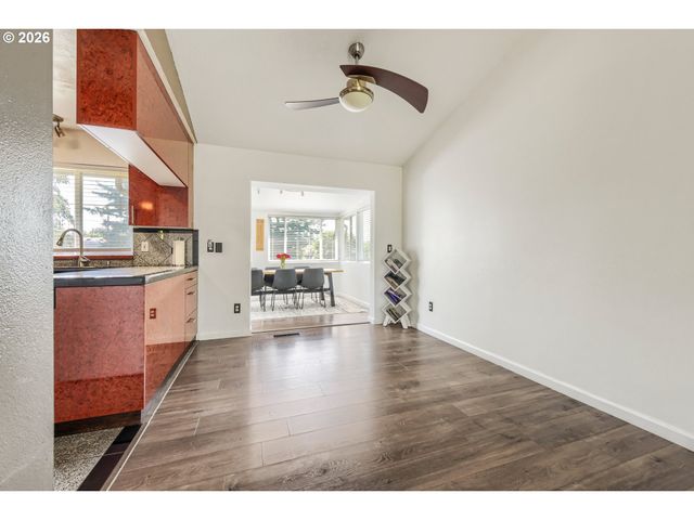 245 Se 193RD Ave, Portland, OR 97233
