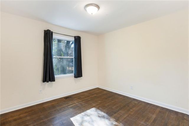 5287 Maple Valley SW Road, Mableton, GA 30126