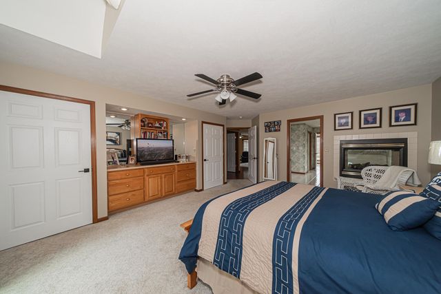 1016 Michael Lane, West Frankfort, IL 62896