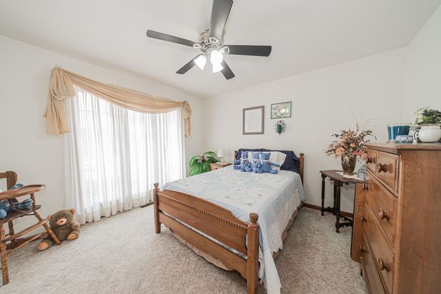 1016 Michael Lane, West Frankfort, IL 62896