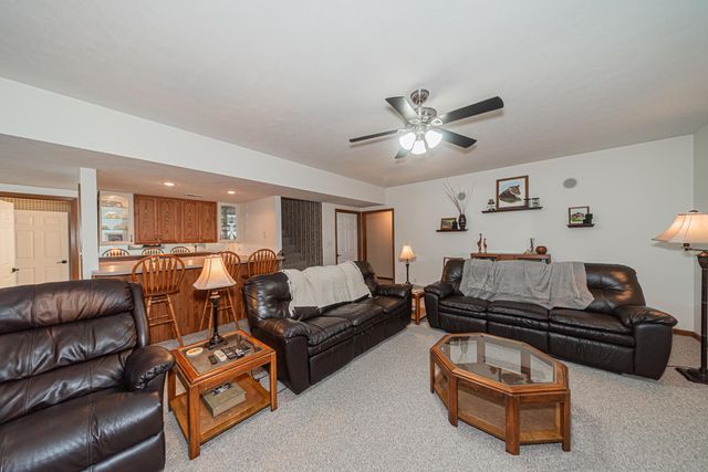 1016 Michael Lane, West Frankfort, IL 62896