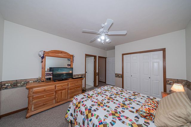 1016 Michael Lane, West Frankfort, IL 62896