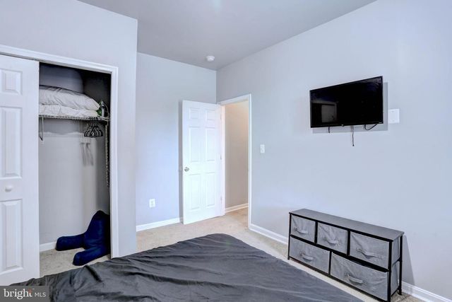246 N HILTON ST, Baltimore, MD 21229