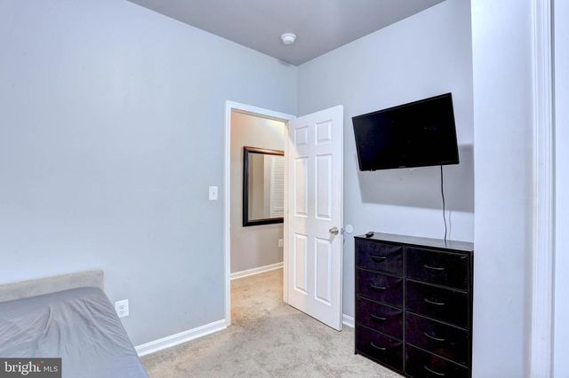 246 N HILTON ST, Baltimore, MD 21229
