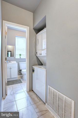 246 N HILTON ST, Baltimore, MD 21229