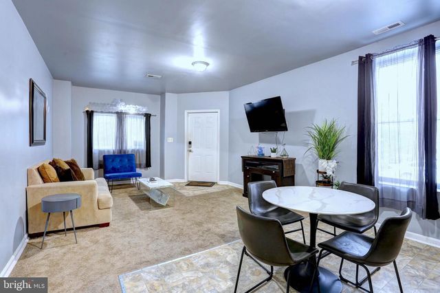 246 N HILTON ST, Baltimore, MD 21229