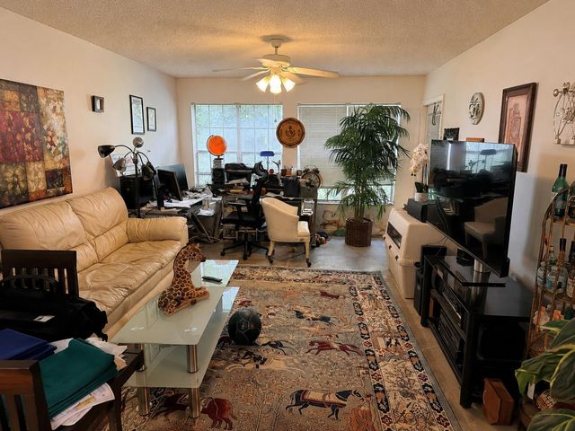 6323 La Costa Drive B, Boca Raton, FL 33433