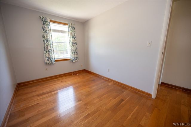 80 Theresa Court, West Seneca, NY 14224