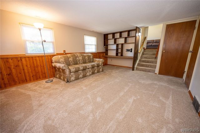 80 Theresa Court, West Seneca, NY 14224