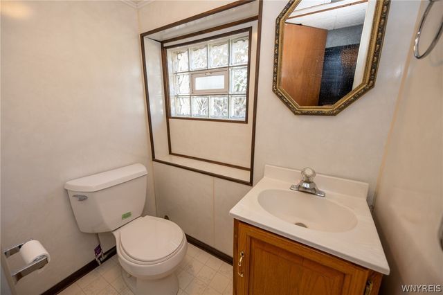 80 Theresa Court, West Seneca, NY 14224