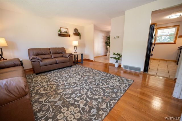 80 Theresa Court, West Seneca, NY 14224