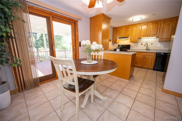 80 Theresa Court, West Seneca, NY 14224
