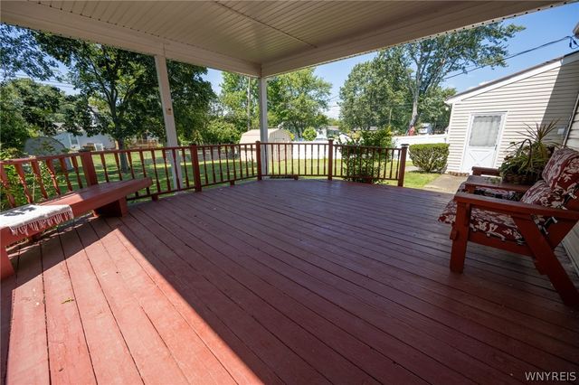 80 Theresa Court, West Seneca, NY 14224