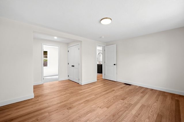 30 Collins Rd, Northborough, MA 01532