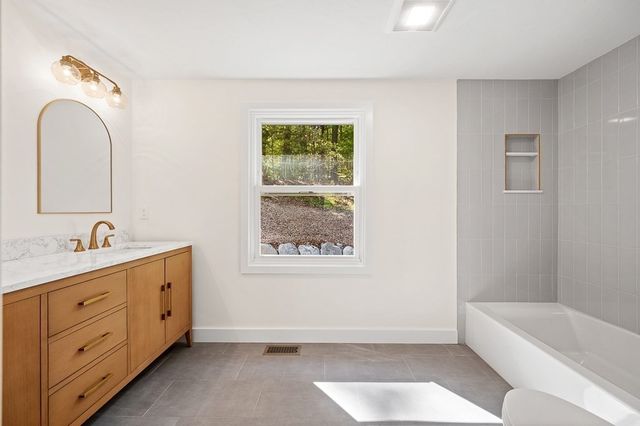 30 Collins Rd, Northborough, MA 01532