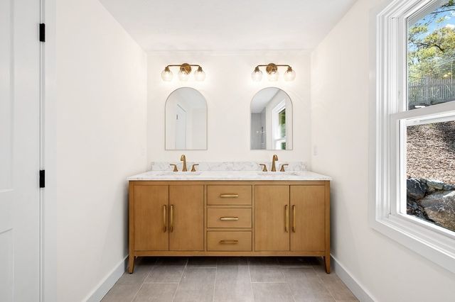 30 Collins Rd, Northborough, MA 01532