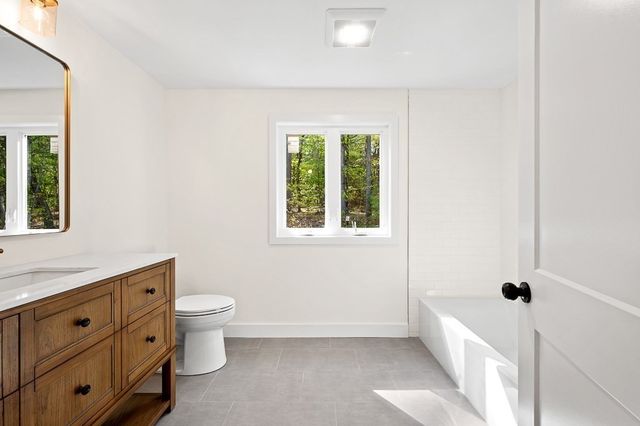30 Collins Rd, Northborough, MA 01532