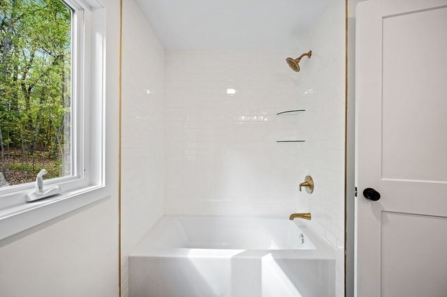 30 Collins Rd, Northborough, MA 01532