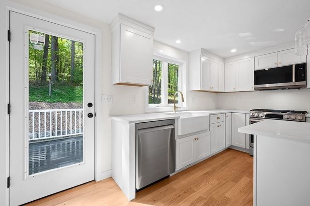 30 Collins Rd, Northborough, MA 01532