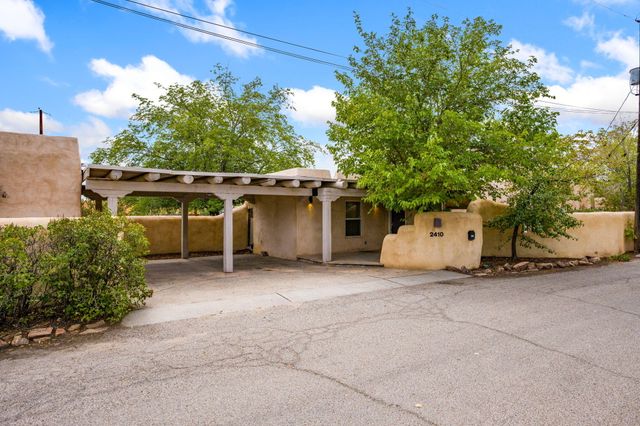 2410 Vicic Road NW, Albuquerque, NM 87104