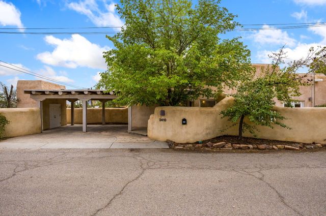 2410 Vicic Road NW, Albuquerque, NM 87104