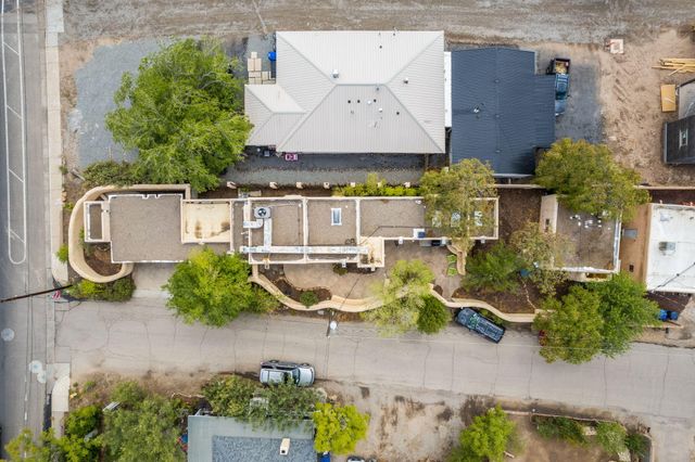2410 Vicic Road NW, Albuquerque, NM 87104