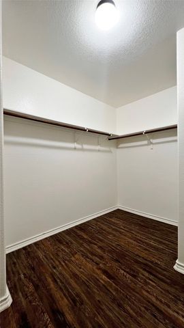 1724 Quails Nest Drive, Fort Worth, TX 76177