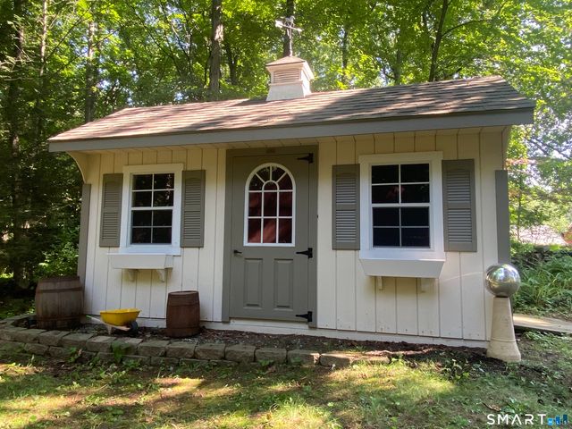 1003 Garden Road, Orange, CT 06477