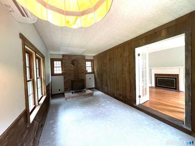 1003 Garden Road, Orange, CT 06477