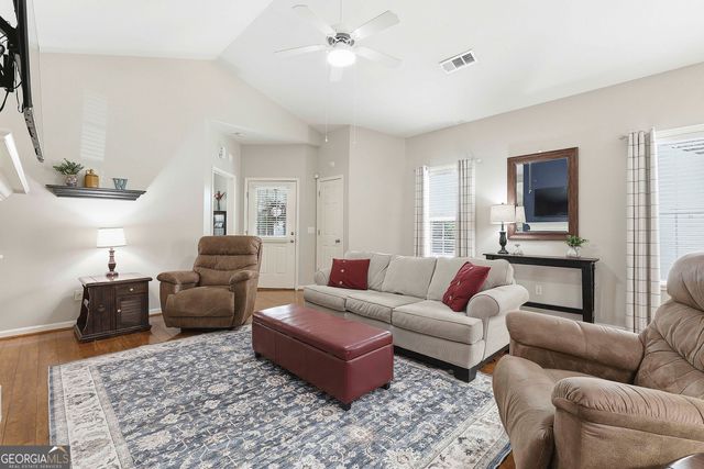 38 The Crescent, Newnan, GA 30263