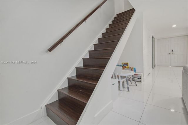10805 NW 3rd Ct, Pembroke Pines, FL 33026