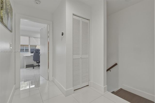 10805 NW 3rd Ct, Pembroke Pines, FL 33026