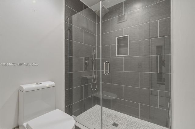 10805 NW 3rd Ct, Pembroke Pines, FL 33026